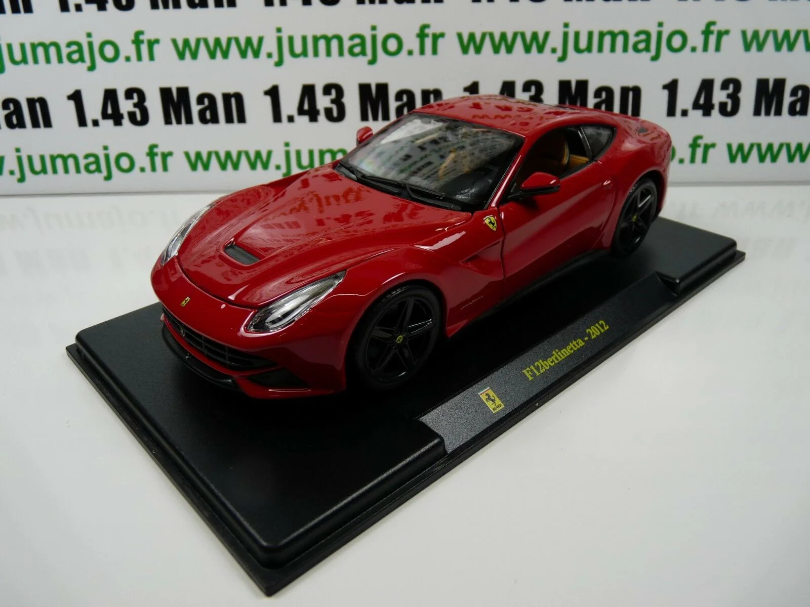 Ferrari F12 Berlinetta 2012 Hachette 1/24, l'idée cadeau idéale pour passionné de GT