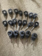 19 brand new LOOSE RING INSULATORS Mole Valley Electric Fence Wire Type s.rust