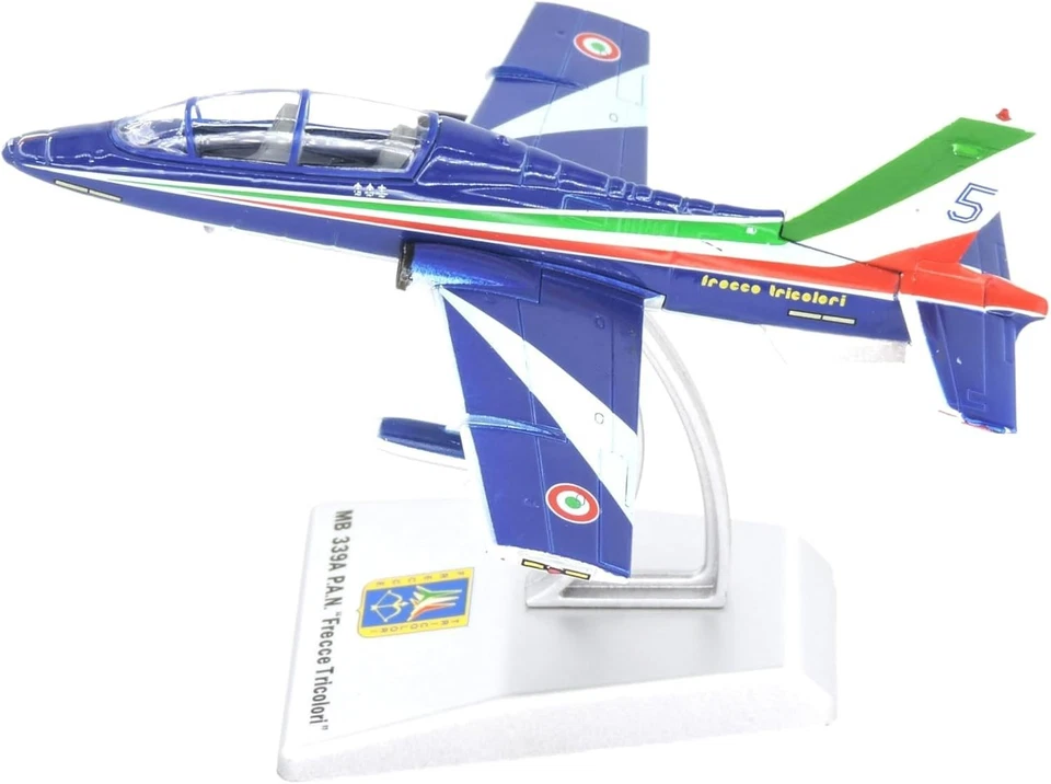 Italeri 48261 MB-339A Frecce Tricolori Pony 5, scala 1:100 livrea ufficiale 2025 - Immagine 2 di 3