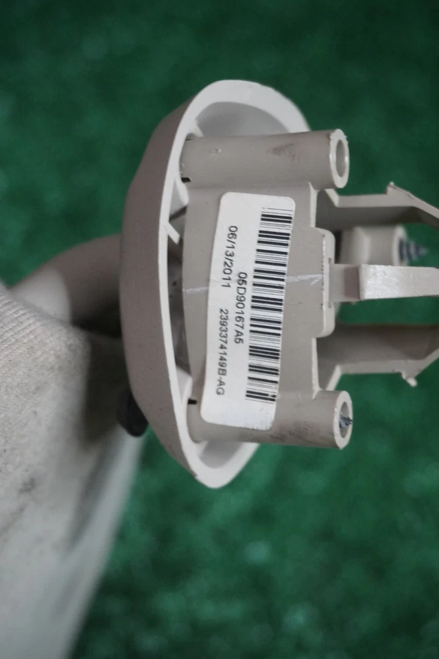 Chevrolet Express 1500 2011 lado del pasajero parasol derecho fabricante de equipos originales 1 pieza 05D90167A5 Foto 3 de 4