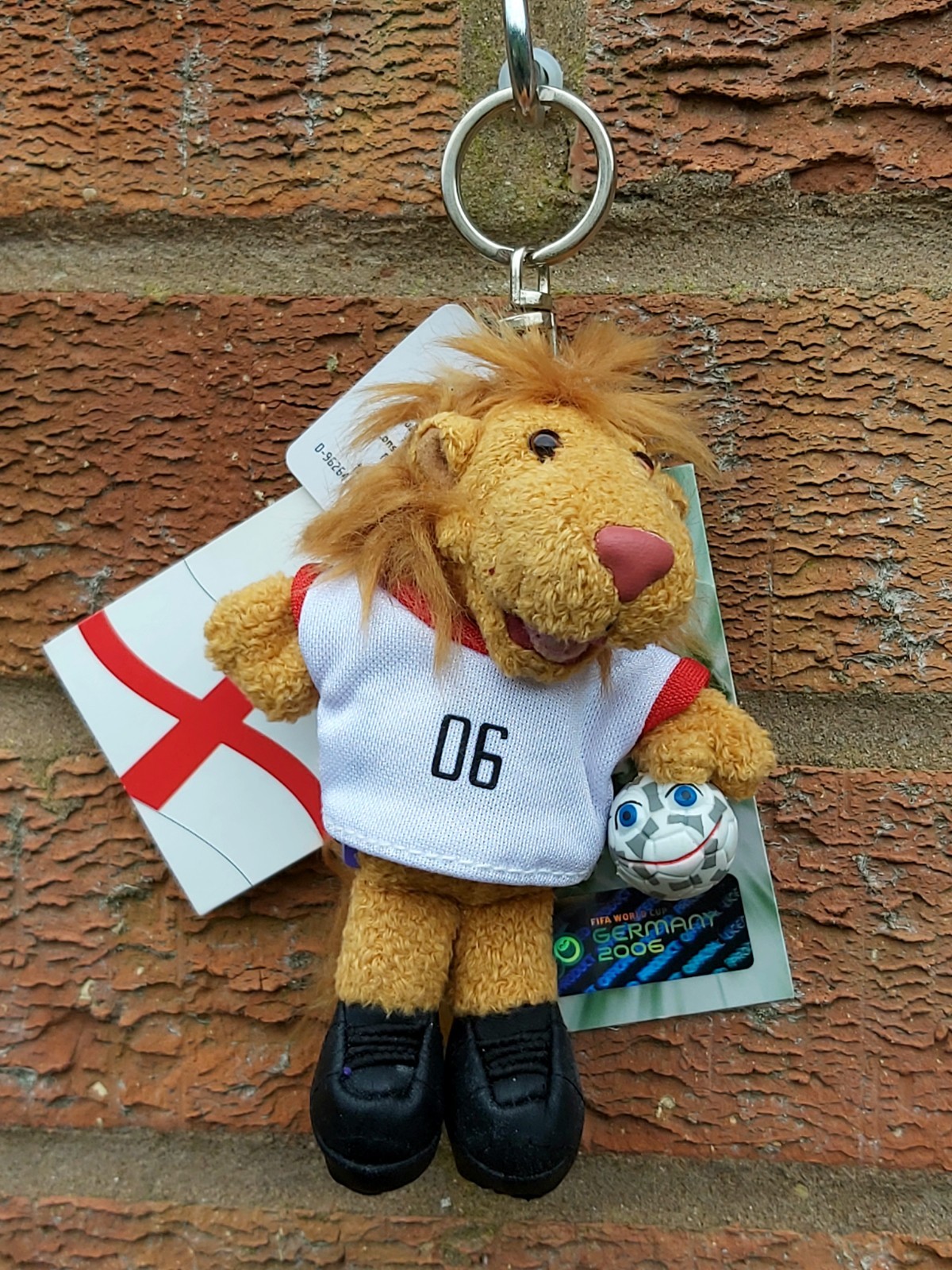 Official FIFA WORLD CUP 2006 ENGLAND GOLEO Plush Lion 5"" MASCOT with Keyring