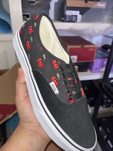 vans authentic cherries black
