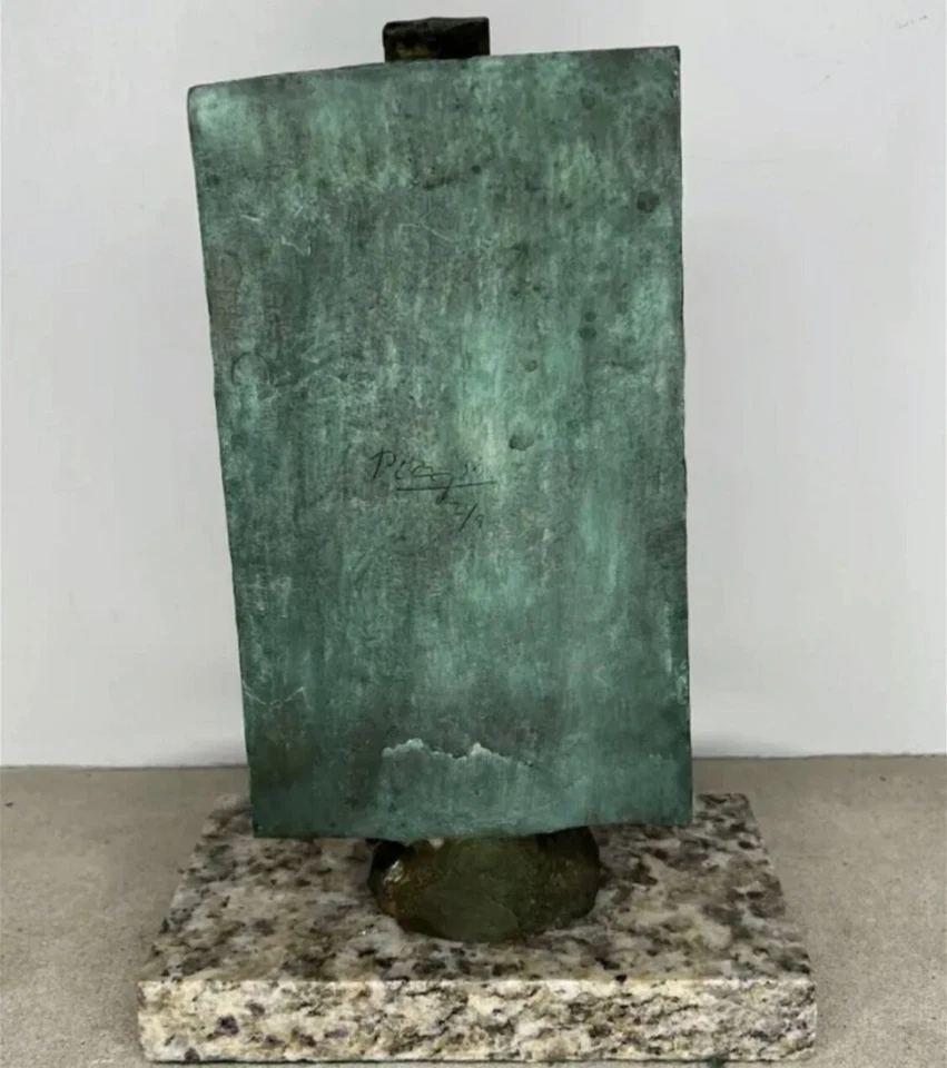 Gran escultura moderna de bronce después de Picasso Foto 2 de 4