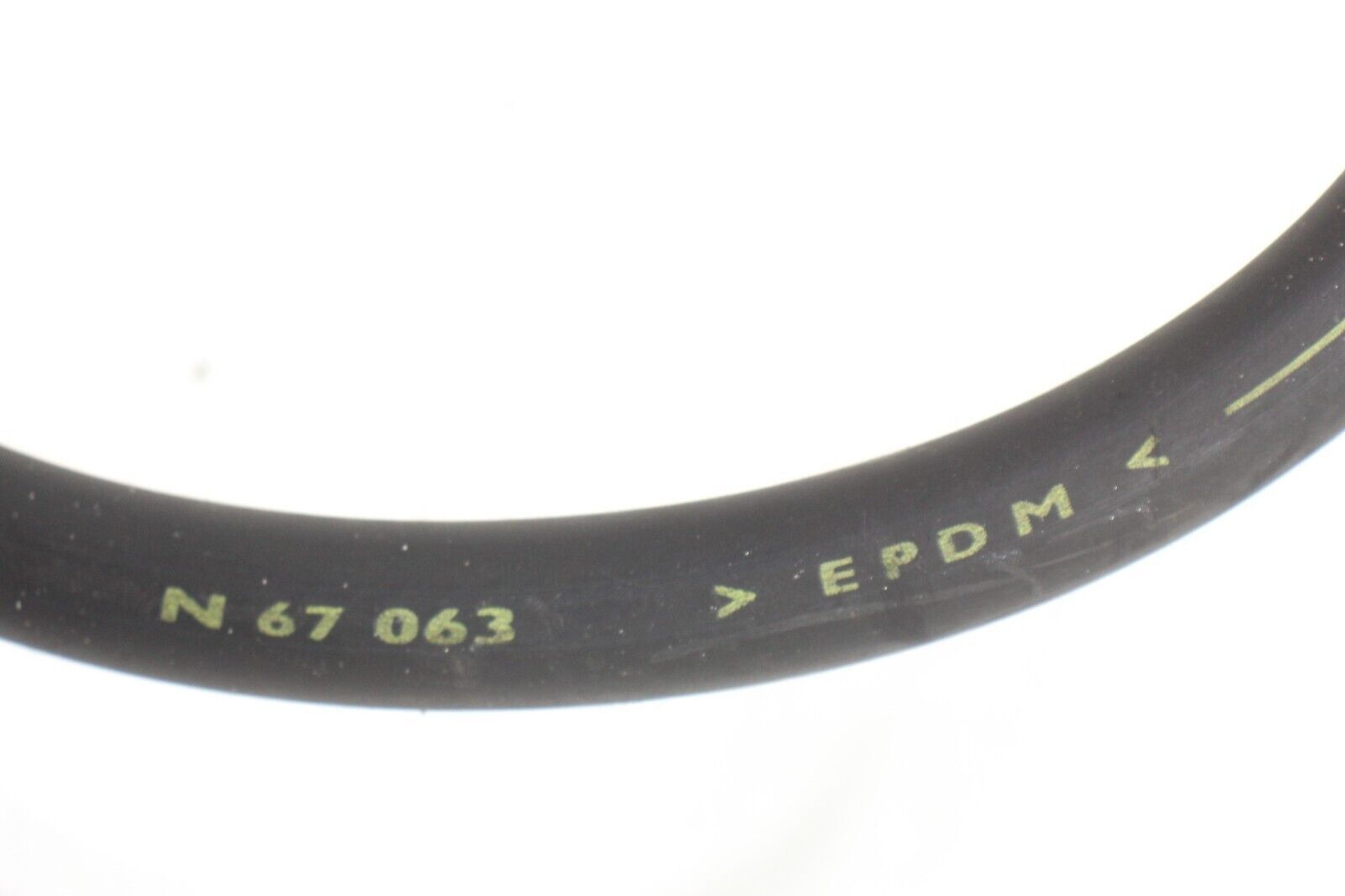 Aston Martin V8 Vantage 2007-2010 Headlight washer pipe