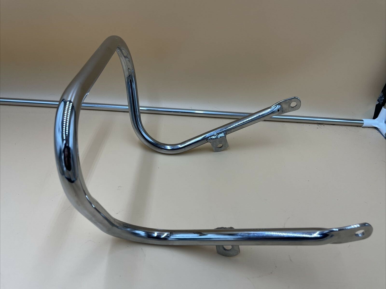BSA CHROME GRAB RAIL 68-9327 A65 650 1967 -1970 THUNDERBOLT LIGHTNING U ...