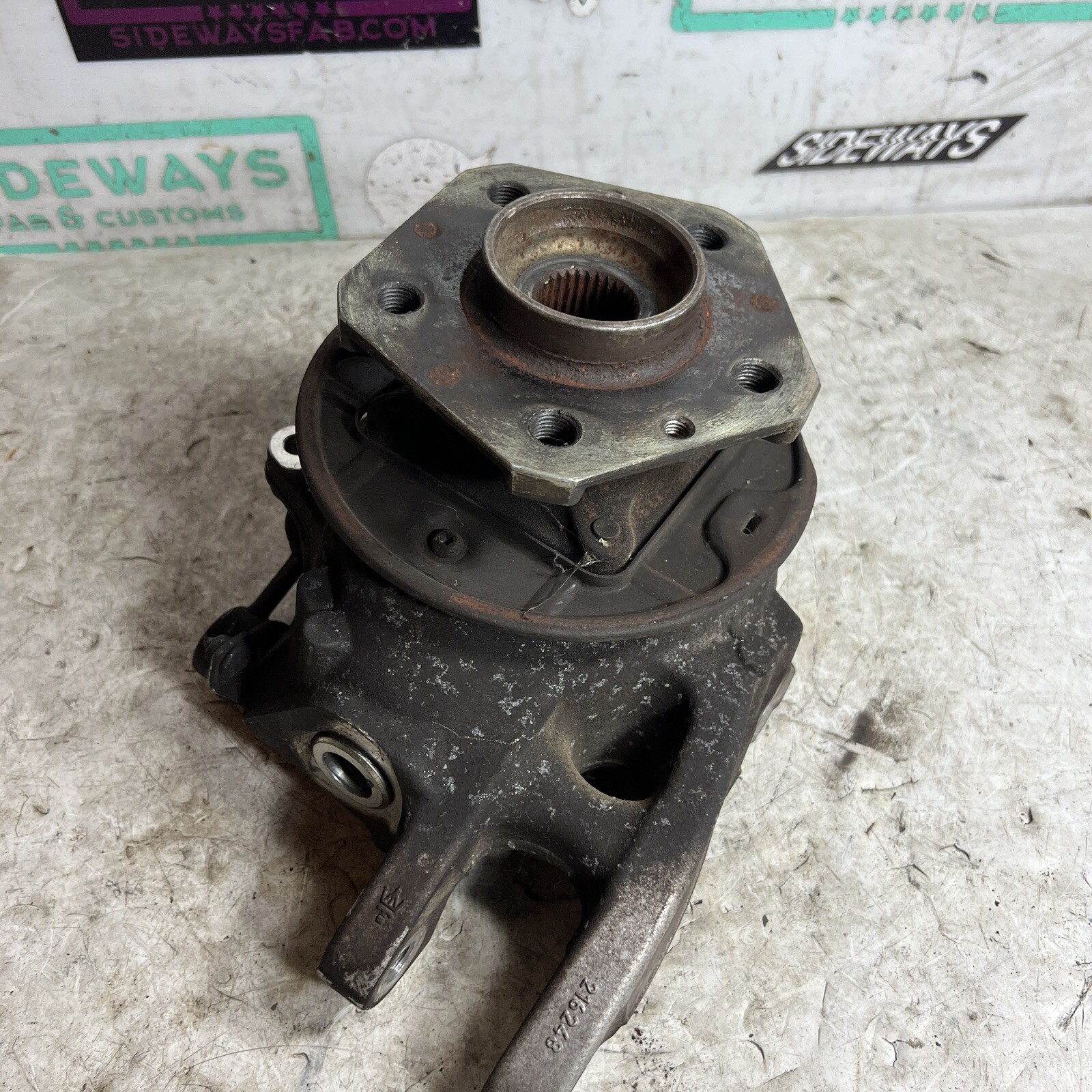 03-08 Maserati Quattroporte Left Rear Suspension Upright Knuckle Spindle M139