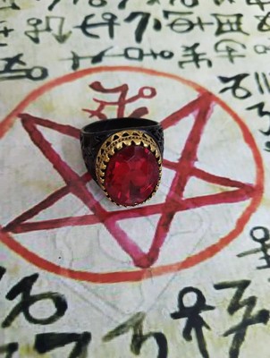 Most Power Queen Succubus Ring Very Rare