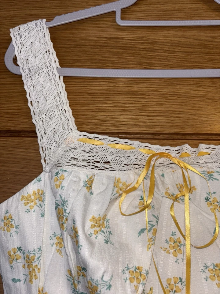 White and Yellow Floral Print Crop Top - Image 2 of 4