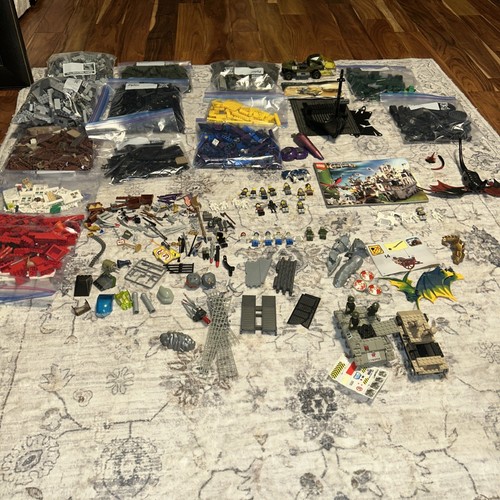 LEGO Castle: King's Castle Siege (7094) missing pieces
