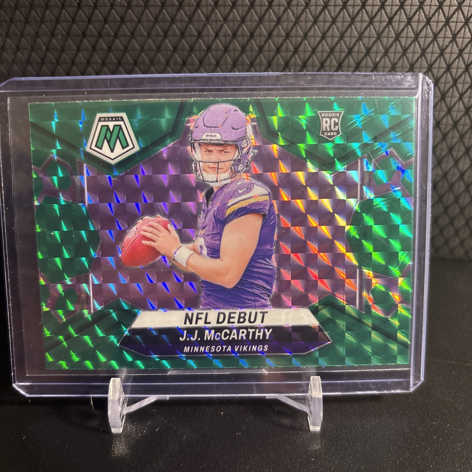 2024 Panini Mosaic - NFL Debut J.J. McCarthy #275 Green Mosaic Prizm (RC)