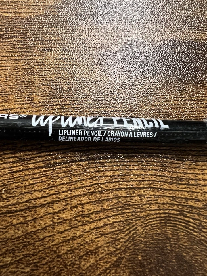 Luxury Forever Red Lipliner - Smooth & Long-Lasting Color for All Lip Types - Image 3 of 4