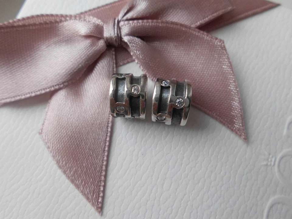 2 Pandora Clips "Funkeln" 790291CZ