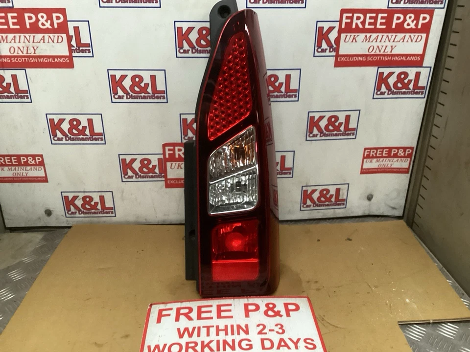 PEUGEOT PARTNER TEPEE OS REAR TAIL LIGHT WITH FITTINGS 2016 REG CAR. - Image 2 of 4