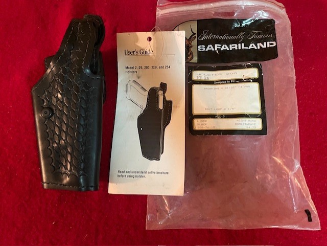 Safariland 200 "Top Gun" Mid-Ride Level I Holster Basket Weave Black RH (#240B)