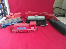 LIONEL TRAIN CARS AND MARX SWITCHER 112 8 PCS. 