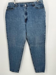 Levi's 550 Relaxed Fit Tapered Leg Jeans Size 22 100% Cotton Light Blue Denim