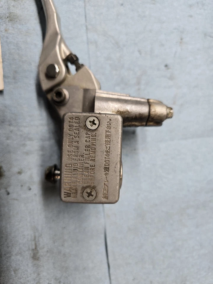 Conjunto de cilindro maestro de freno delantero OEM Yamaha YFZ450R 09-25 Foto 2 de 3