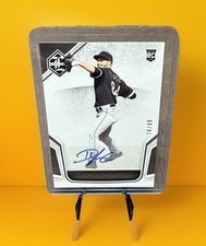 Dylan Cease Rookie Auto 2020 Panini Chronicles  Serial # /90 (AU, RC) Blue Jays