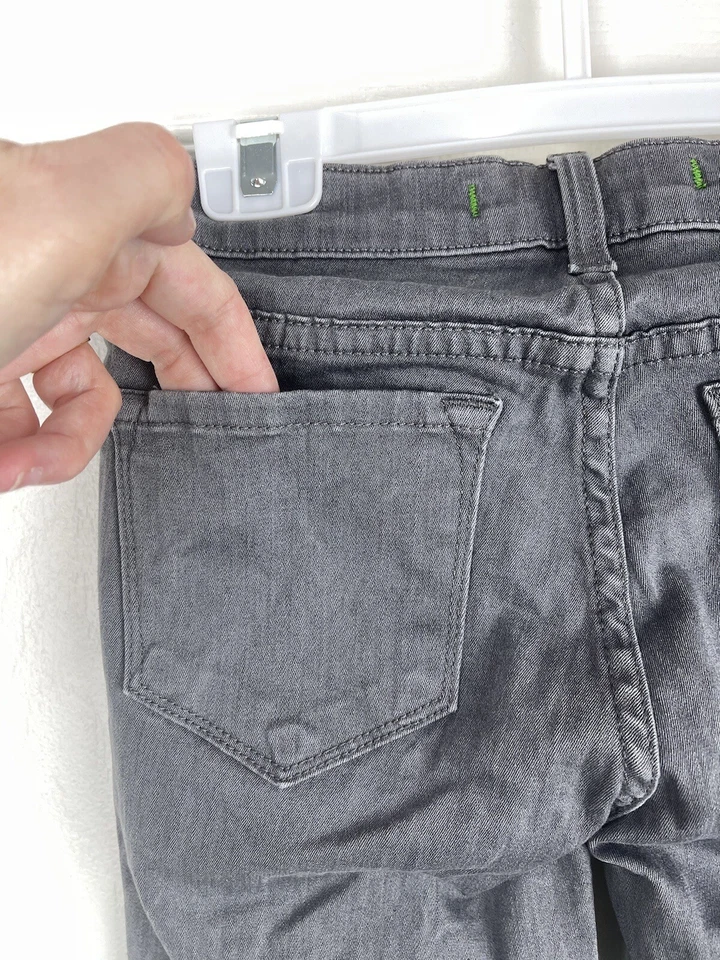 Pantalones vaqueros grises talla 10 marca J para niñas Foto 3 de 4