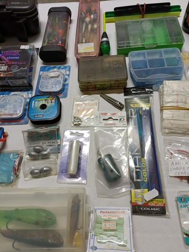 Lotto accessori pesca mulinello Fiume, Mare, Lago - Foto 4 di 12