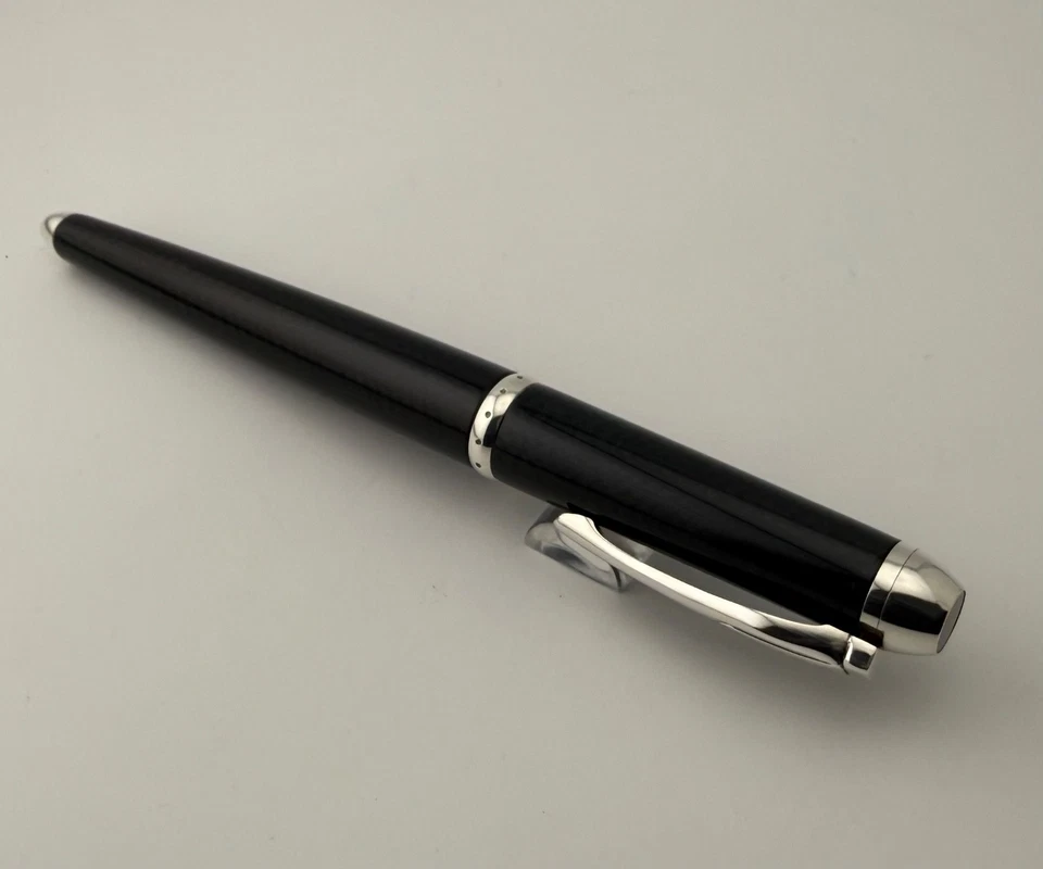 Pluma Estilográfica Montegrappa Ayrton Senna Edición Especial Fibra de Carbono Oro 18K Nuevo en Caja Foto 3 de 4