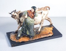 ?? SCULPTURE GUIDE HUNTER FARMER COW ERA 1940S PAINTED CERAMIC