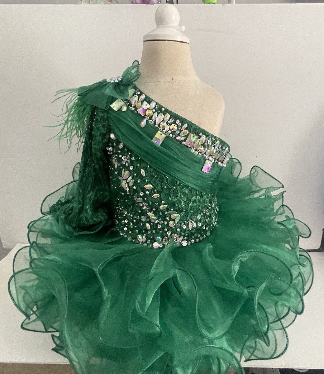 Girls Kelly Green Cupcake Glitz Pageant Princess Birthday Dress. Girls Kelly Green Cupcake Glitz Pageant Princess Birthday Dress.