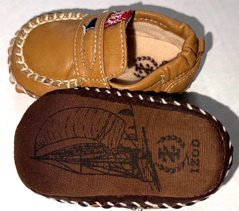 Mocasines bebé IZOD bronceado/marrón/motivo náutico talla 1 (0-3 meses) Foto 3 de 3
