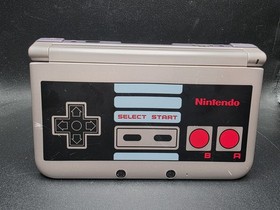 Nintendo 3ds Xl Retro NES Edition  Complete Tested CIB 