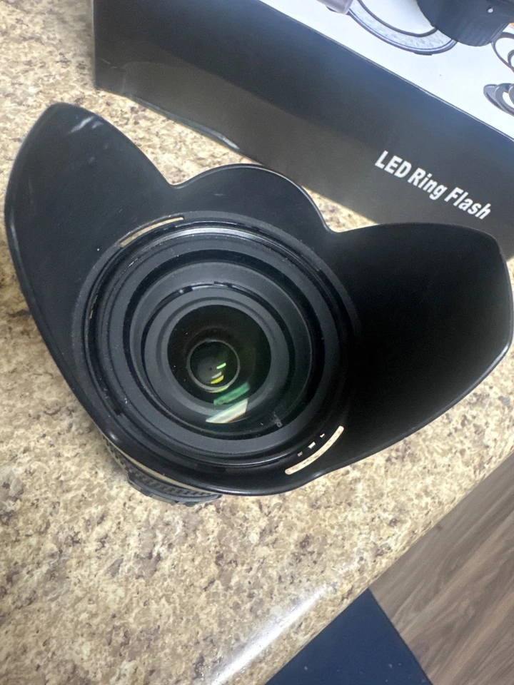 Nikon AF-S NIKKOR 24-85mm f/3.5-4.5G ED VR-Vibration Reduction-Internal Focusing - Image 3 of 3