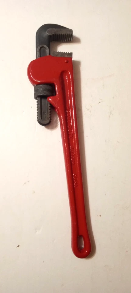 TASK FORCE 18" PIPE WRENCH HEAVY DUTY Adjustable Jaws 1/2 to 2-1/2 Inch - Image 2 of 3
