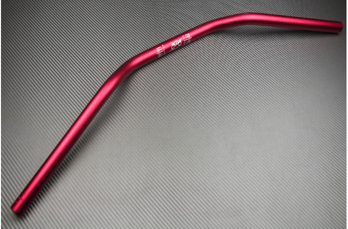 Guidon plat rouge 22mm pour moto street fighter universel