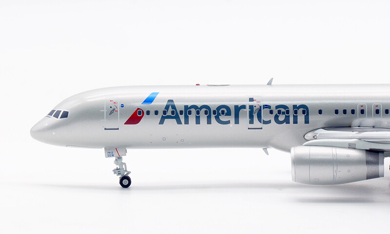 1:200 InFlight American BOEING 757-200 Passenger Airplane Diecast