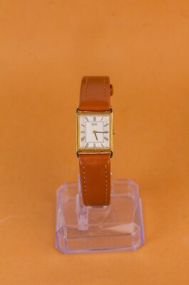 SEIKO 2C20-5140 レディース 腕時計 ヴィンテージ 新品電池 Ladies Seiko RE: 2C20-5820 Tank Style ~19mm x 26mm Small Dress