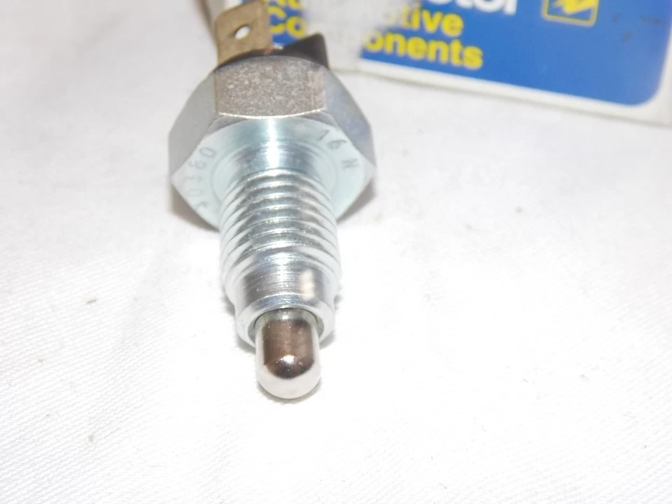 Nuevo Intermotor - Interruptor Luz de Marcha Atrás - Vauxhall Cavalier MK2 - Imagen 3 de 3