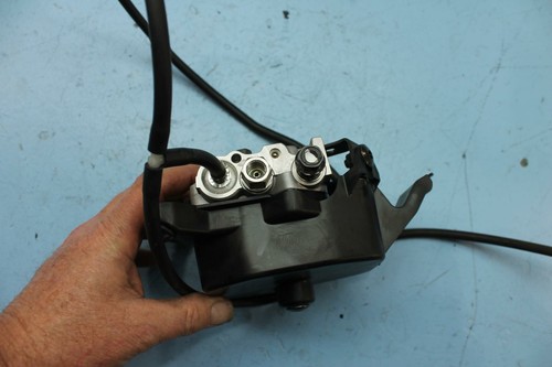 1089 08-11 BOMBA MÓDULO ABS DELANTERO HONDA CBR1000RR - Imagen 3 de 4