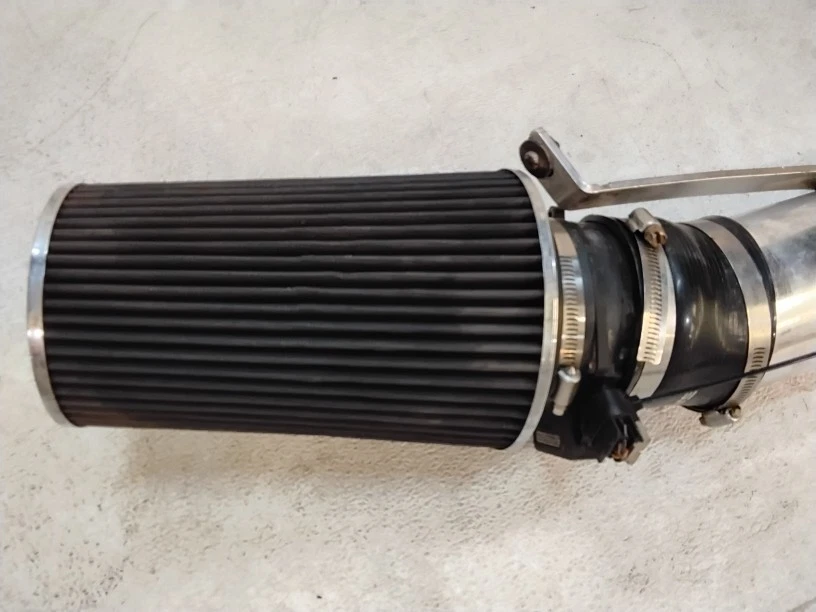 Entrada de aire frío Spectre para Chevrolet Avalanche 1500 2002 Foto 3 de 4