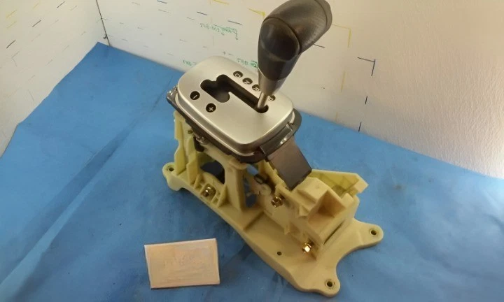 2005-2010 Kia Sportage Automatic Trans Floor Gear Shift Shifter Assembly OEM - Image 2 of 4