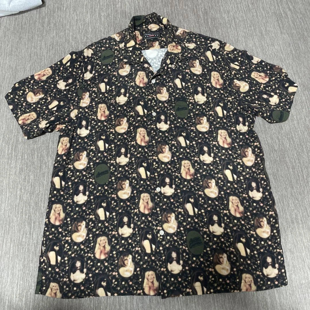 Chemise homme Supreme L hystérique glamour et collaboration Aloha emblématique streetwear