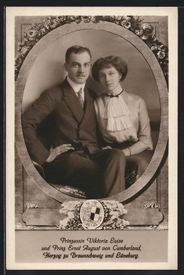 Postcard Princess Victoria Louise and Prince Ernst August of Cumberland, Duke of B 