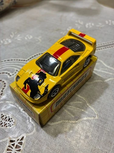 RARE VINTAGE MATCHBOX FERRARI F-40, MB24, NIB, MINT, BEAUTIFUL! MORE! READ!