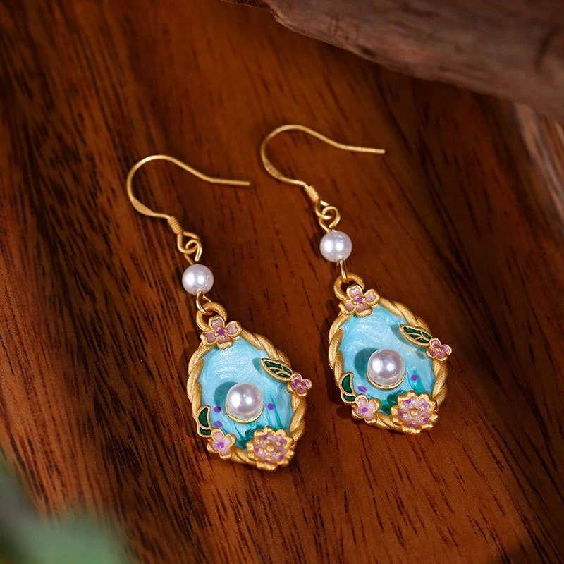 Pendientes Flor Perla Chapados en Oro 18K Colgantes Monet Jardín Pintura Estilo Foto 3 de 4