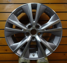 Toyota Machined Gray Highlander Oem Design Wheel 18 2016-2019 75162 Toyota Machined Gray Highlander Oem Design Wheel 18 2016-2019 75162