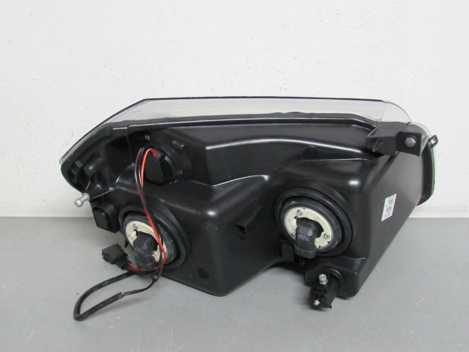 2005 2007 DODGE MAGNUM LEFT SIDE HEADLIGHT HALOGEN - Image 4 of 4