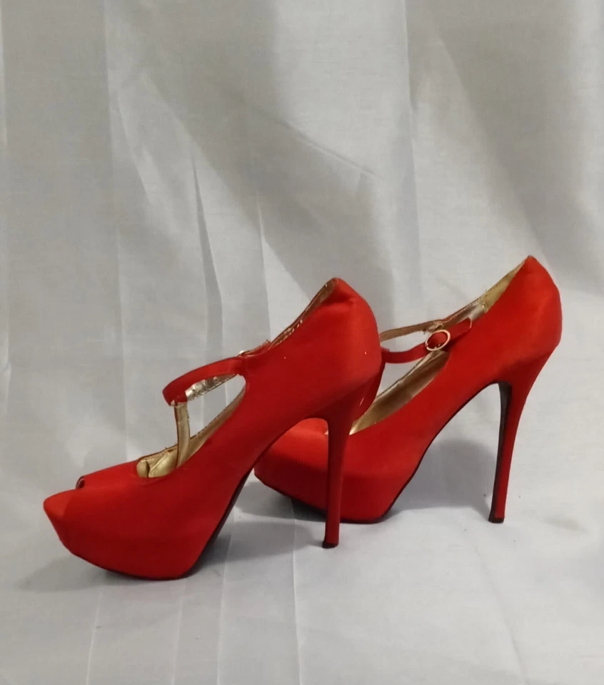 Steve Madden Scarlett Red Mary Jane Peep Toe 5in Platform Stiletto size 9. - Image 2 of 4