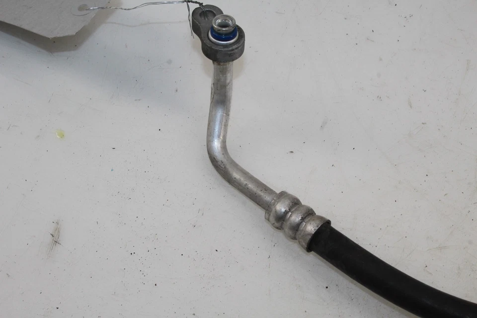 Manguera de descarga de aire acondicionado Hyundai Genesis 2010-2012 cupé OEM EG150 Foto 3 de 4