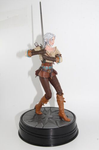 THE WITCHER 3 WILD HUNT DARK HORSE DELUXE SERIES 1 CIRI FIGURA 20 cm. - Imagen 2 de 6