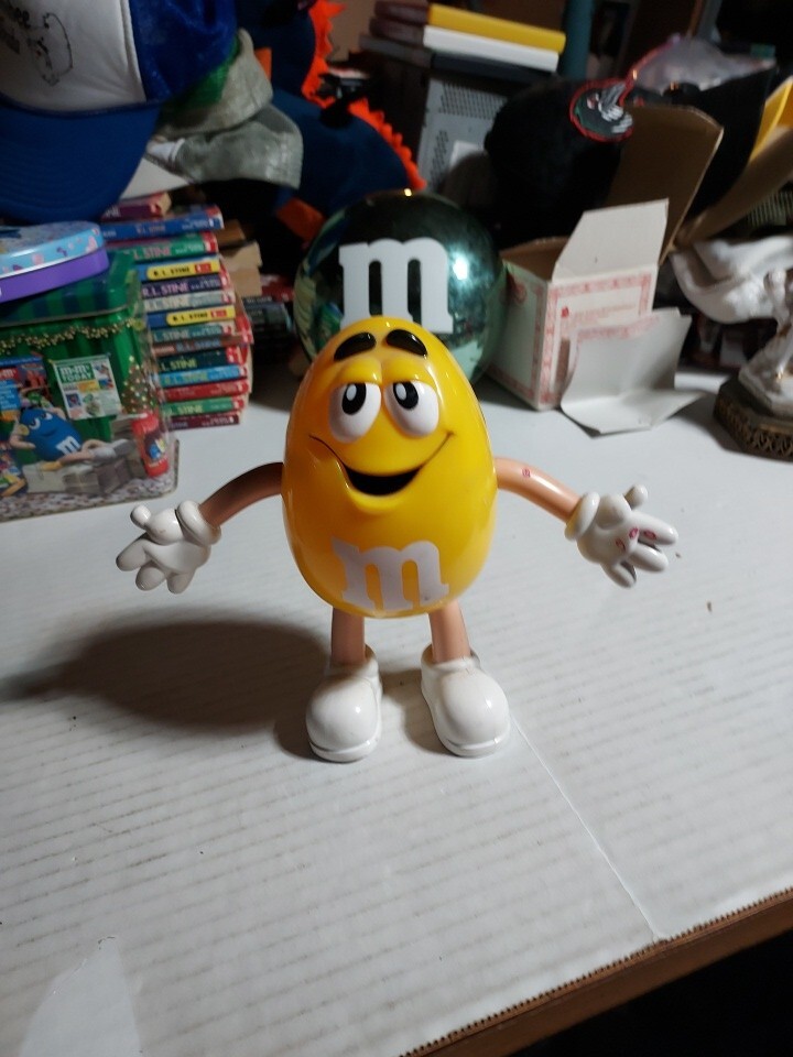 M&M Yellow Peanut Character Rubber & Plastic Figurine Collectible