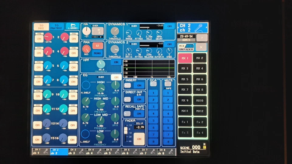 Yamaha M7CL 32 im Top Zustand mit Meterbridge - Bild 2 von 4