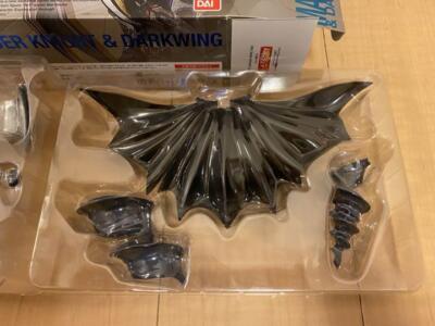 特撮 Figuarts MASKED RIDER KNIGHT & DARKWING Amazon.com: Bandai Tamashii Nations S.H.Figuarts Masked